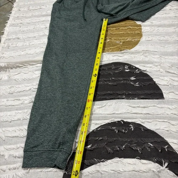 Green Lululemon Soft Jersey Jogger Pants Sz 6 Casual Comfy Outdoor Gym Preppy - Picture 9 of 11
